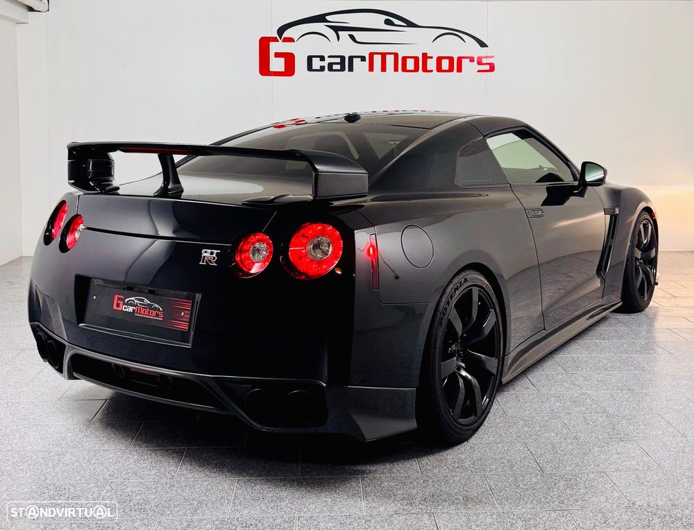 Nissan GT-R 3.8 V6 Black Edition - 7