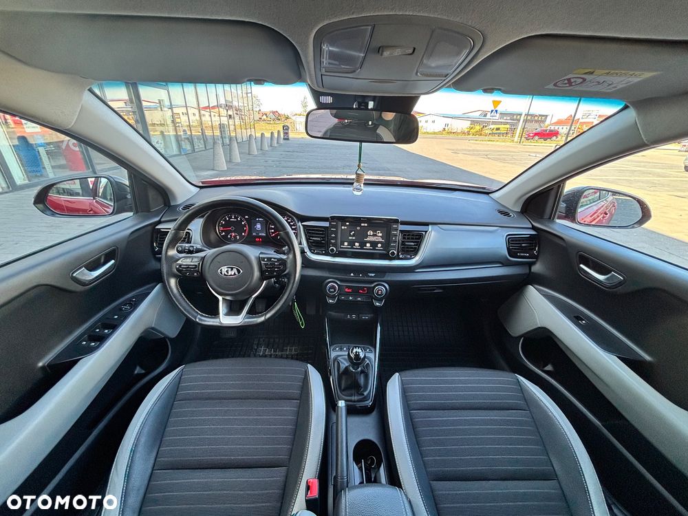 Kia Stonic 1.2 L - 10