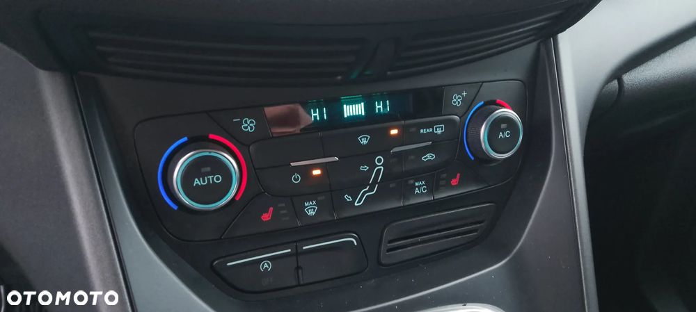 Ford C-MAX 1.5 TDCi Start-Stop-System Titanium - 13