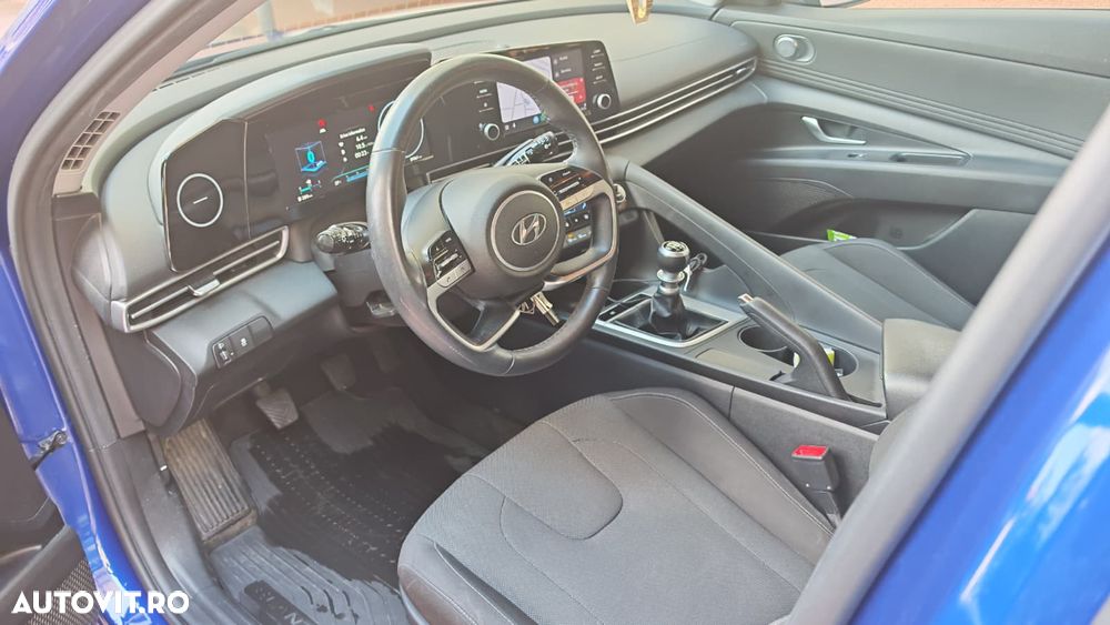Hyundai Elantra 1.6 l 123 CP 6MT Highway - 7