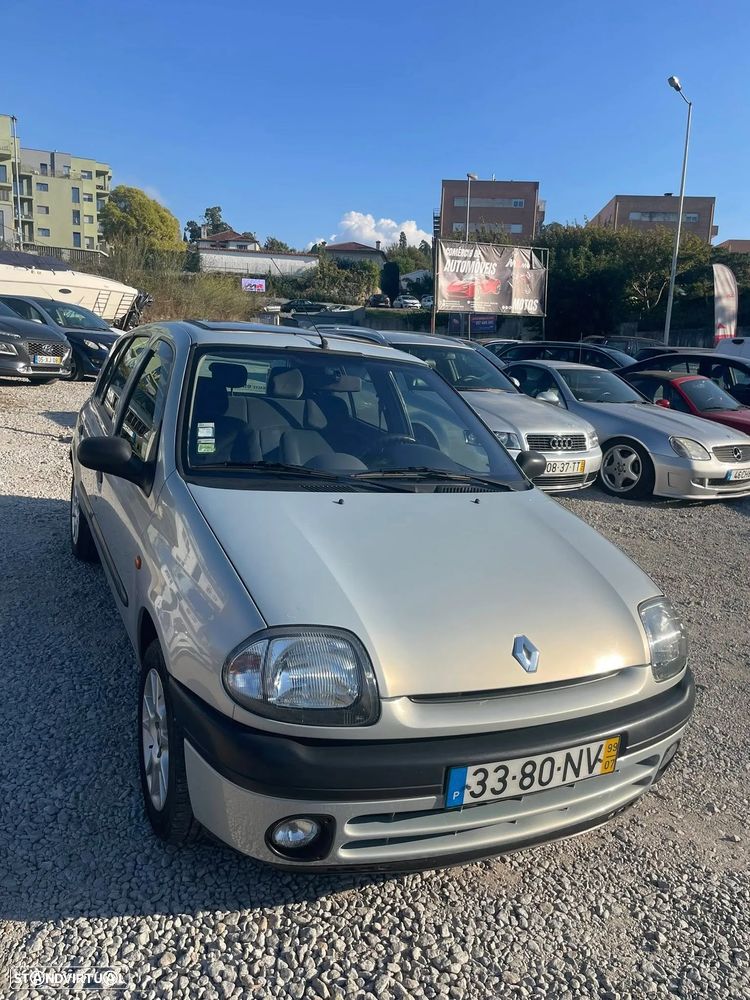 Renault Clio 1.2 - 3