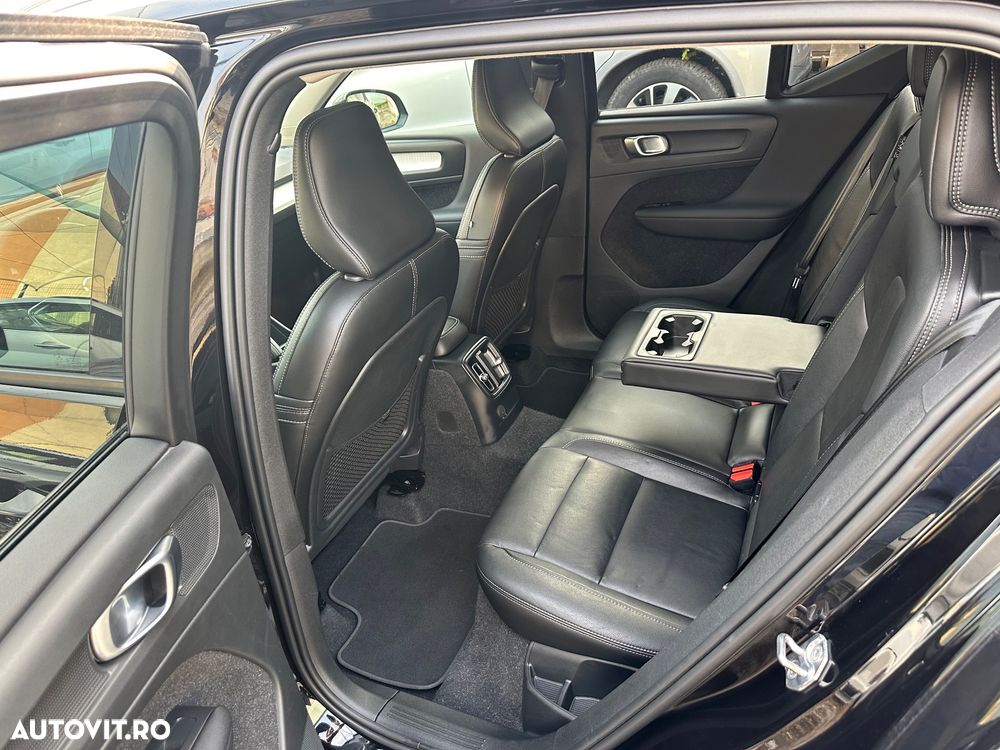 Volvo XC 40 T5 Twin Engine DKG Momentum Pro - 19