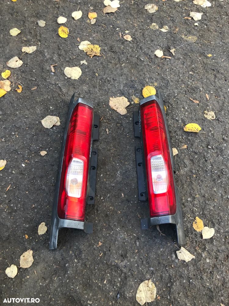 Stop stanga/Stop dreapta Renault Trafic 2008 - 1