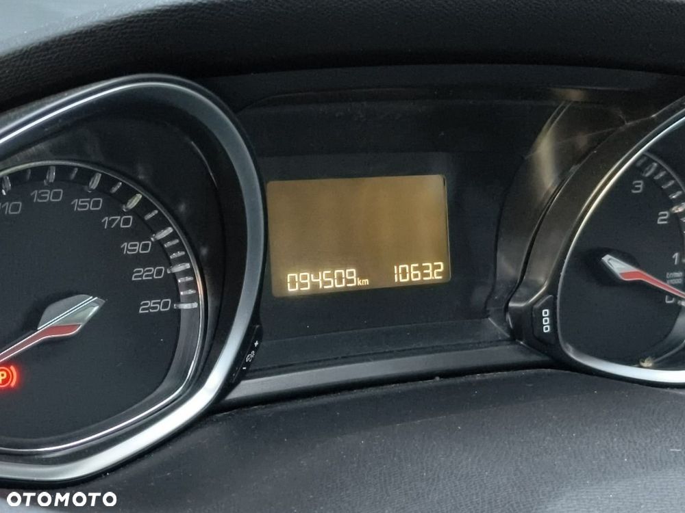 Peugeot 308 - 13