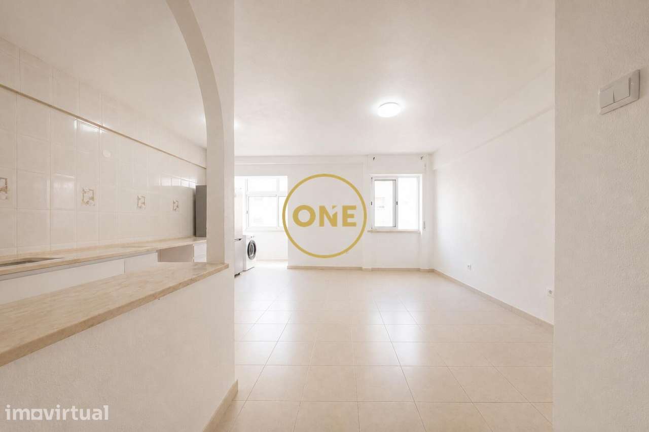 Apartamento T3 na Avenida D. João III – 4.º Piso - Grande imagem: 4/22