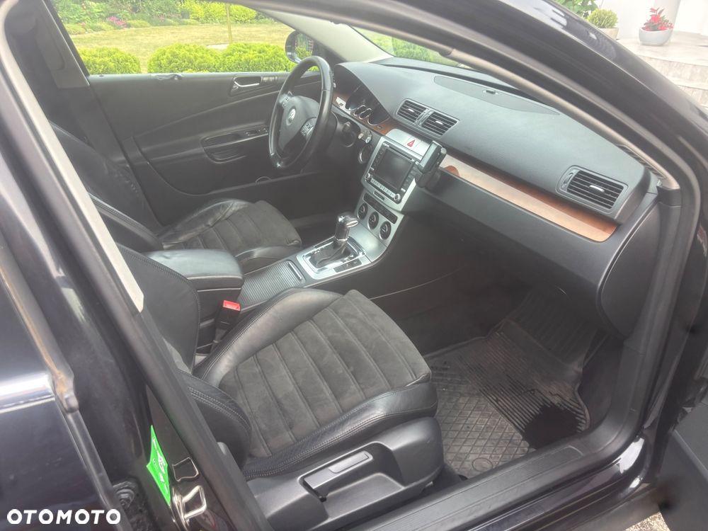 Volkswagen Passat 2.0 TDI DPF Highline DSG - 16