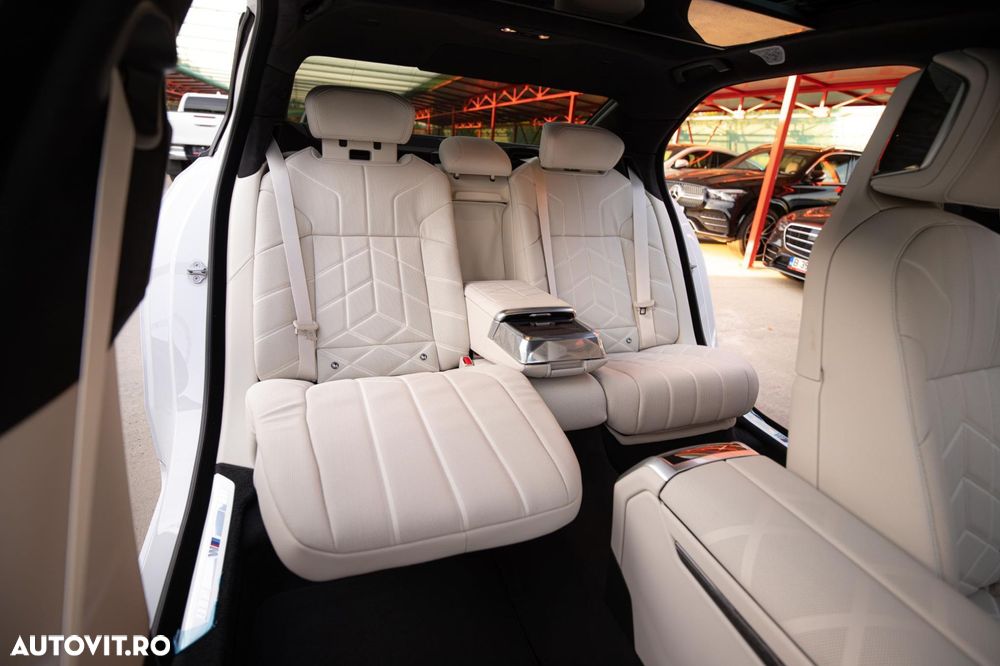 BMW Seria 7 - 15