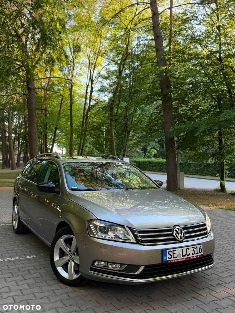 Volkswagen Passat 2.0 TDI DPF BlueMotion Technology Highline - 11
