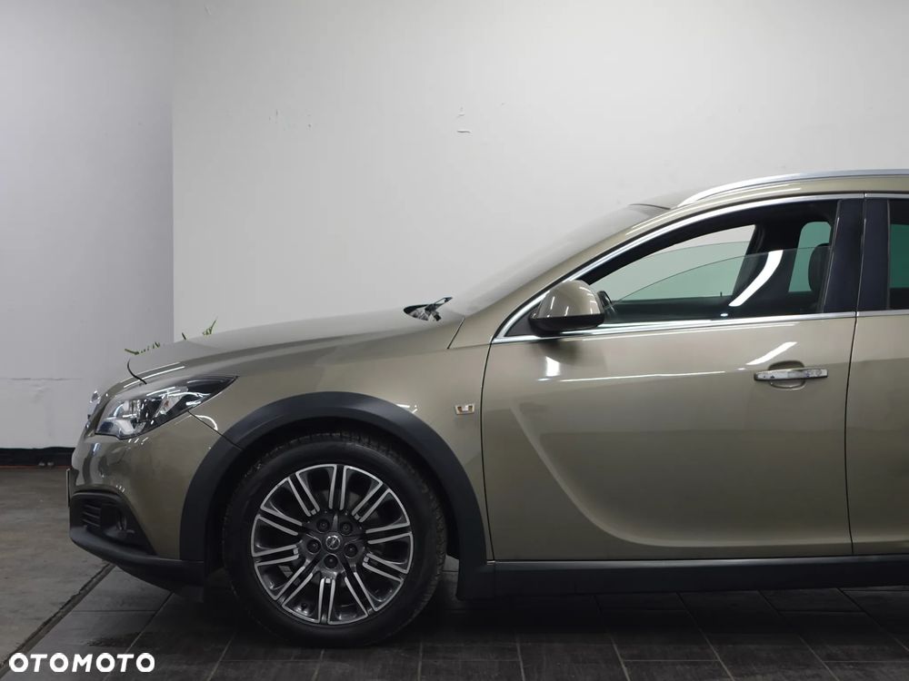 Opel Insignia 2.0 CDTI 4x4 Country Tourer ecoFLEX - 16