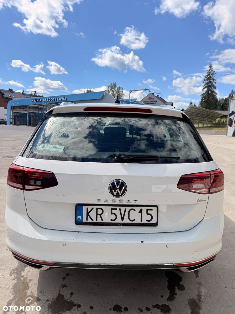 Volkswagen Passat 2.0 TDI EVO Elegance DSG - 5