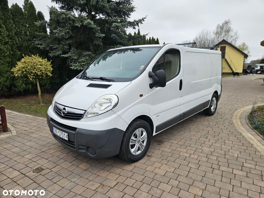 Opel Vivaro - 1