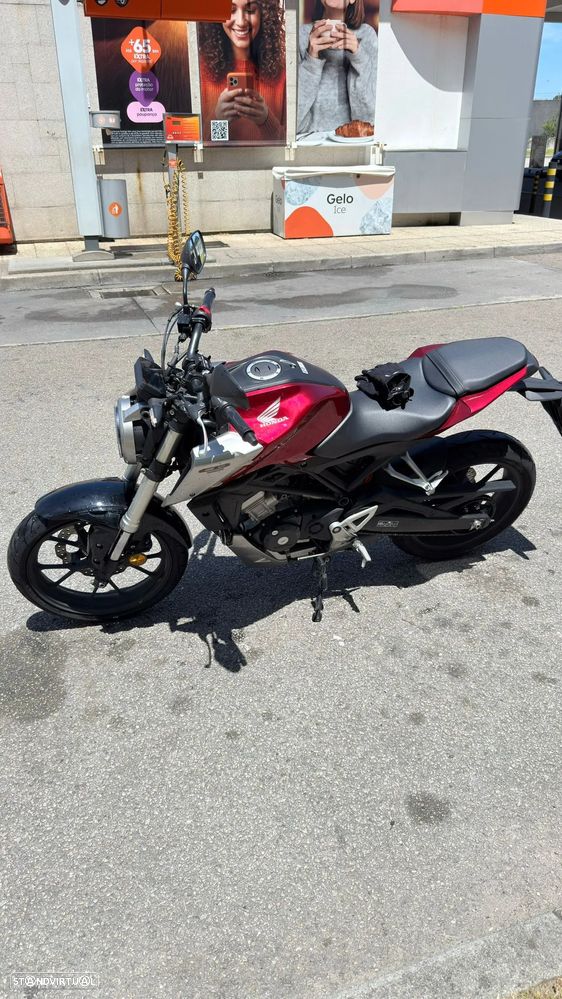 Honda CB R - 1