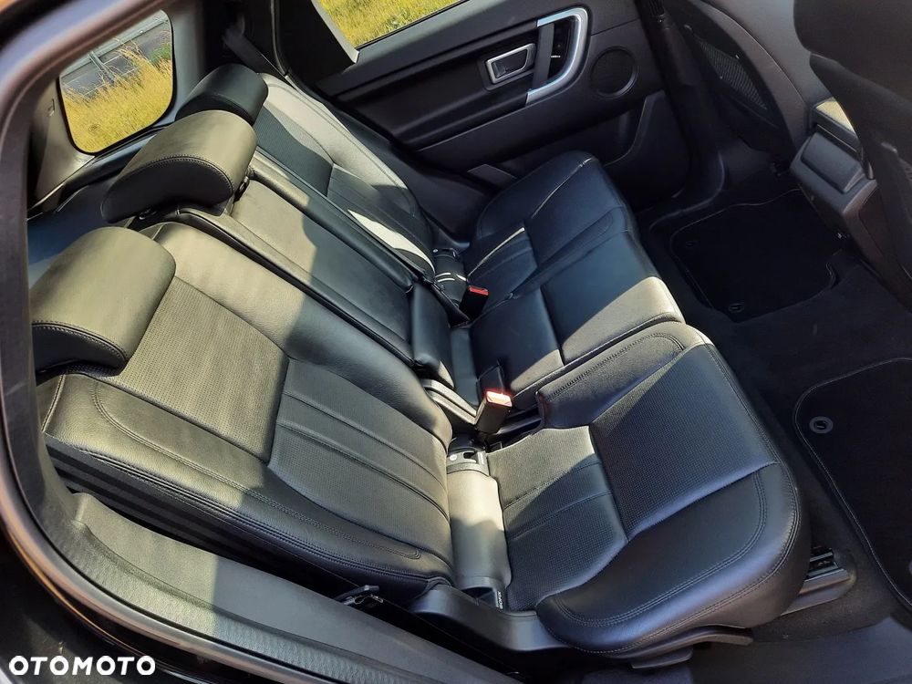 Land Rover Discovery Sport TD4 Sky View - 22