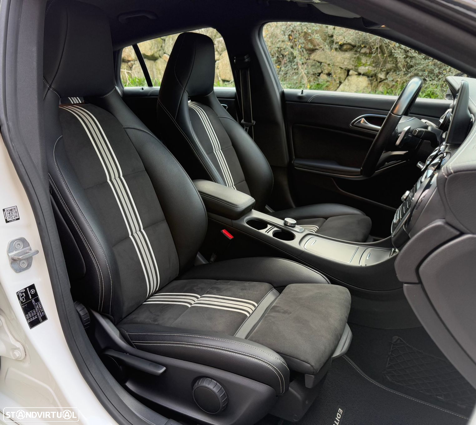 Mercedes-Benz CLA 180 Shooting Brake 7G-DCT AMG Line - 24