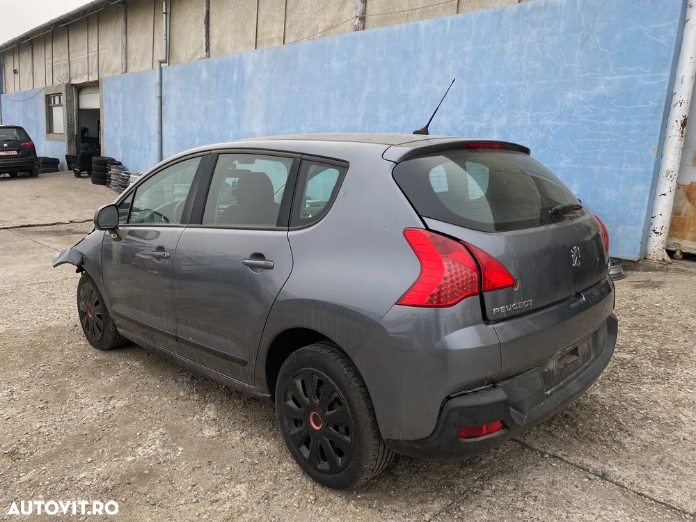 Dezmembrez piese Peugeot Pejo 3008 - 5