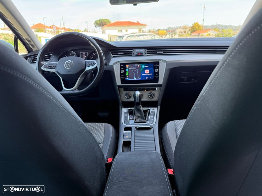 VW Passat Variant 2.0 TDi Business DSG - 9