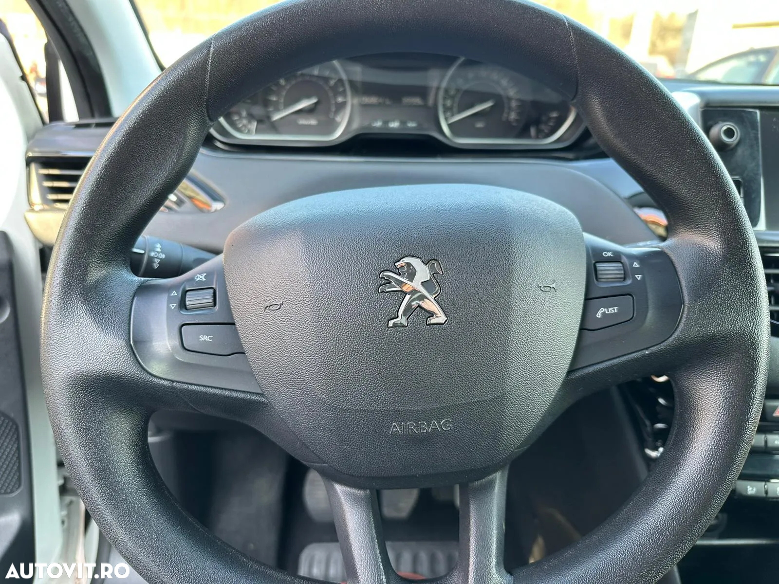 Peugeot 208 1.2 L PureTech Access - 9