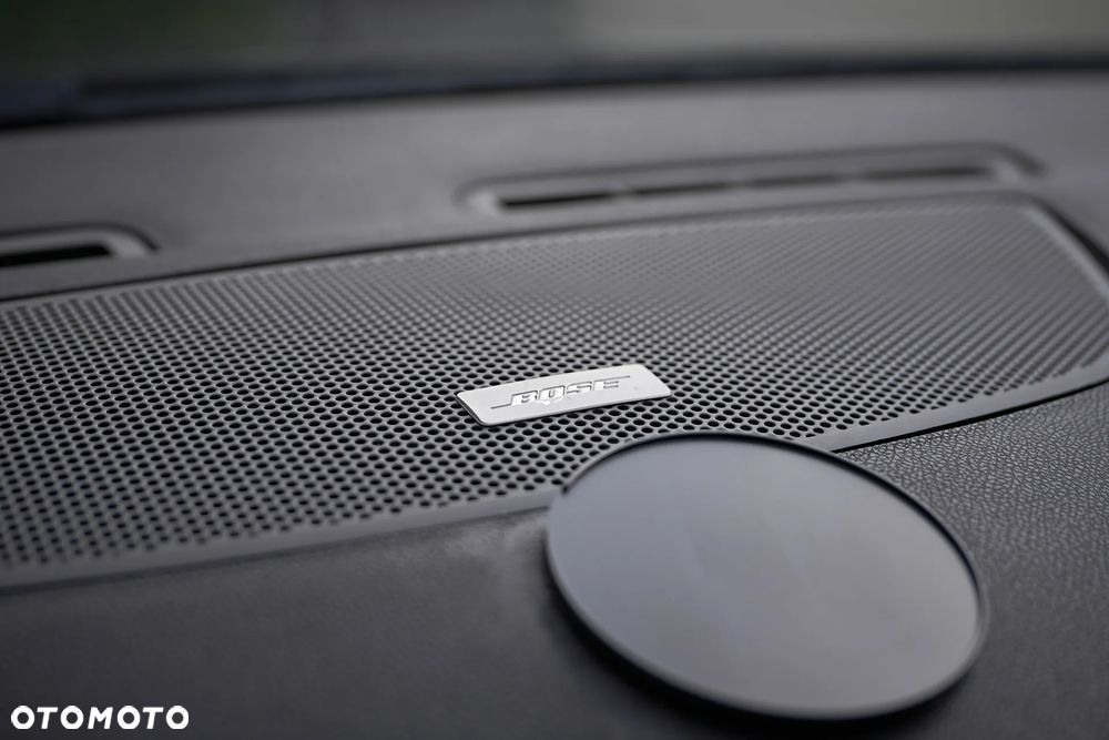 Renault Laguna 3.5 V6 Initiale - 35