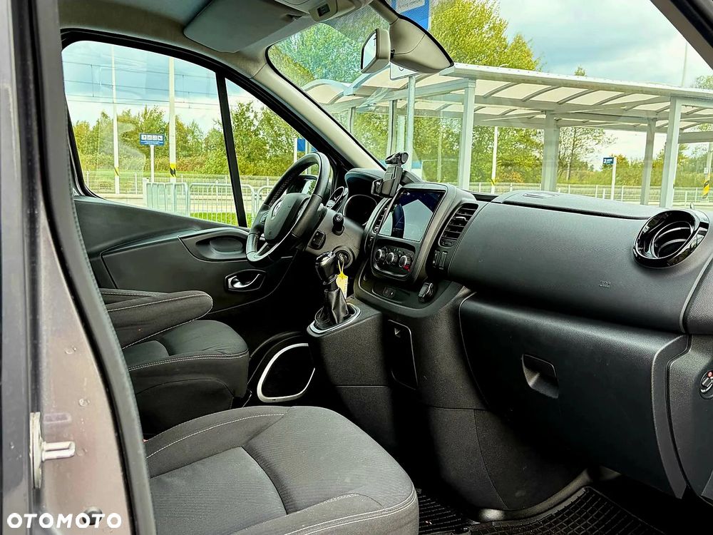 Renault Trafic - 18