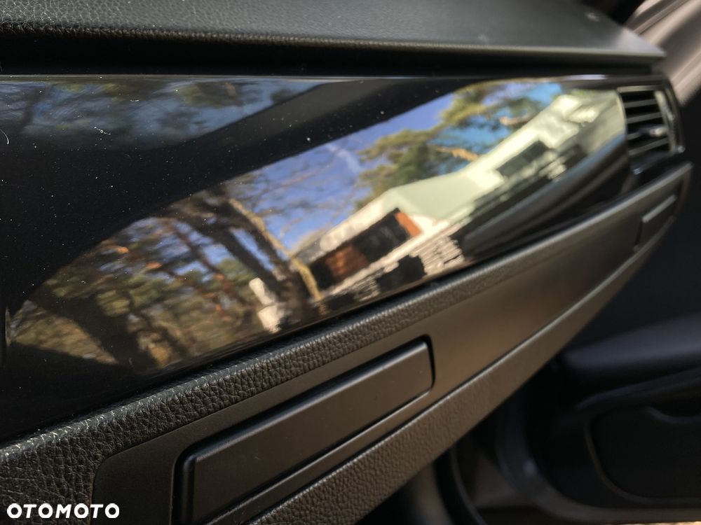 BMW Seria 3 - 21