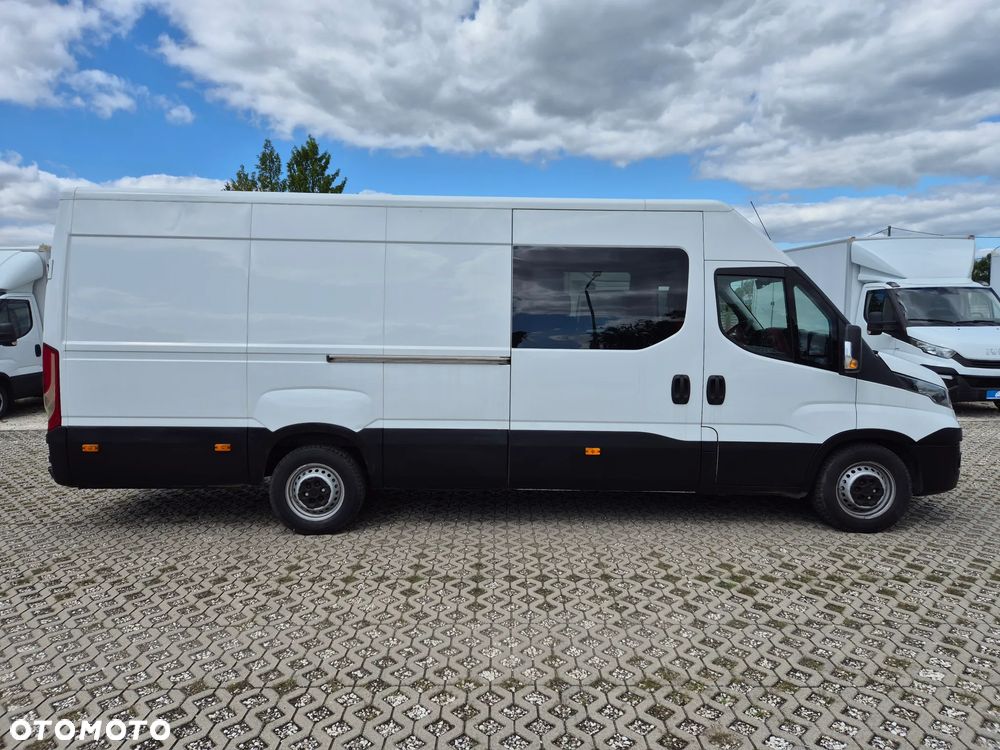 Iveco Daily 35S16 Hi-Matic L4H2, Brygadówka 7 osób, MAXI blaszak, HAK 3.5T, klimatyzacja - 4