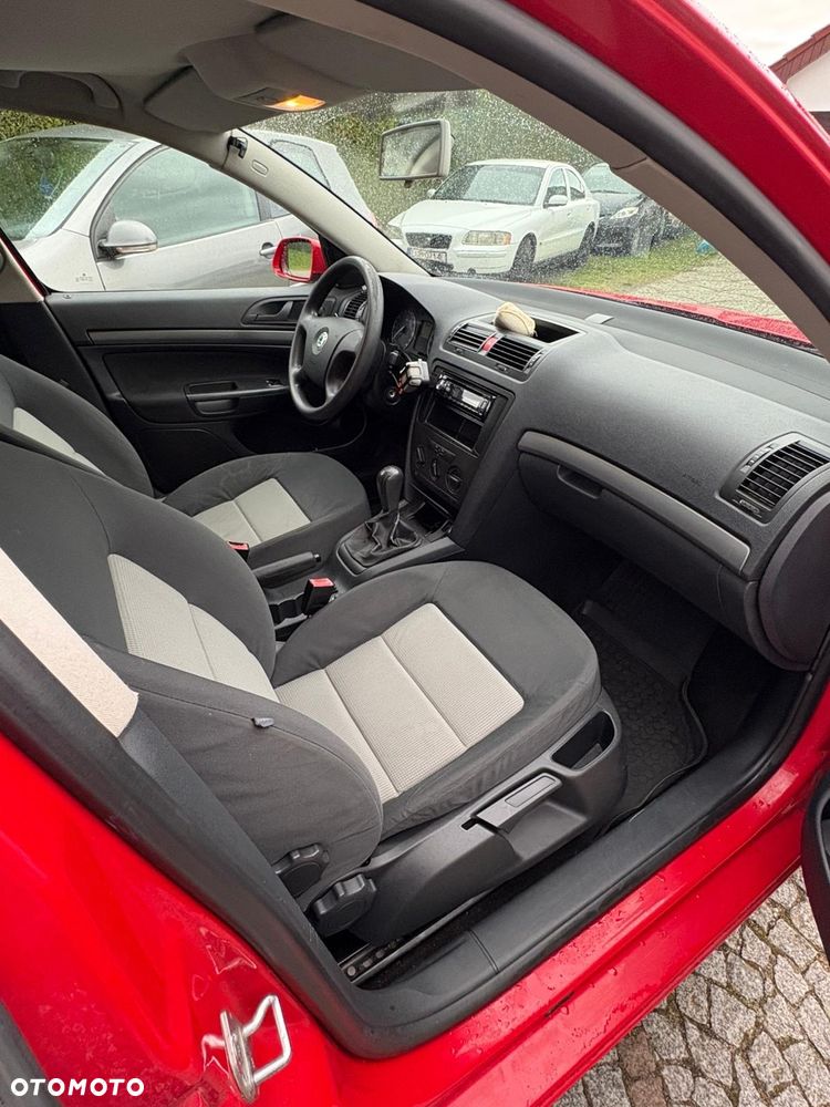 Skoda Octavia 1.4 Ambiente - 12