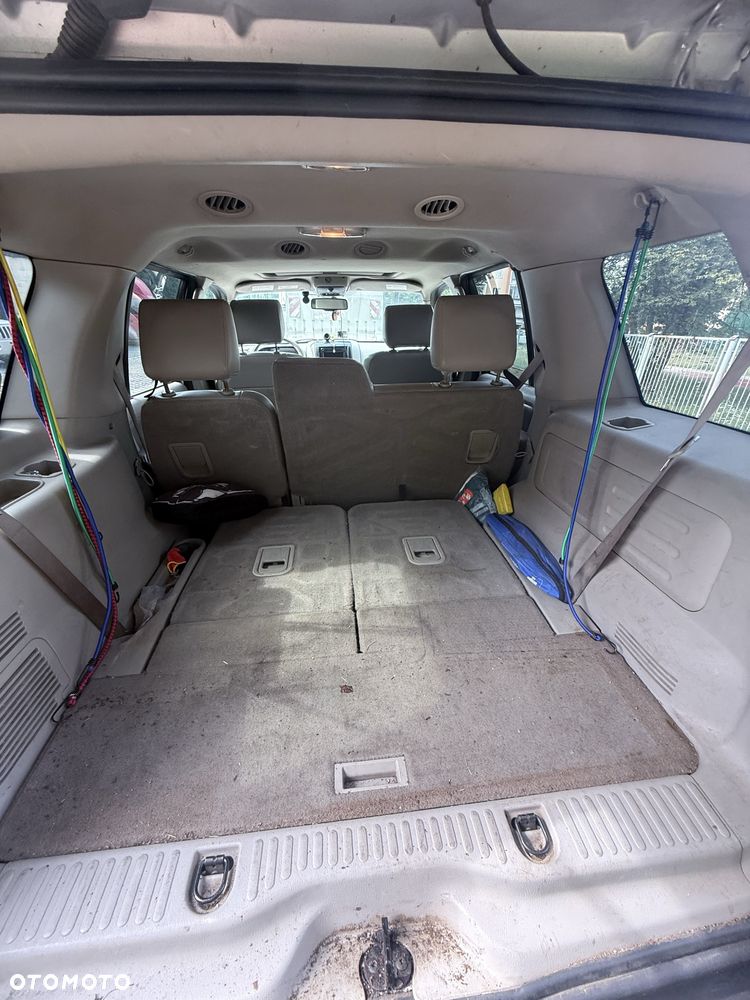 Ford Explorer - 2