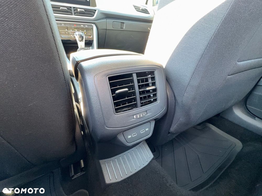 Volkswagen T-Roc 1.5 TSI Style - 33