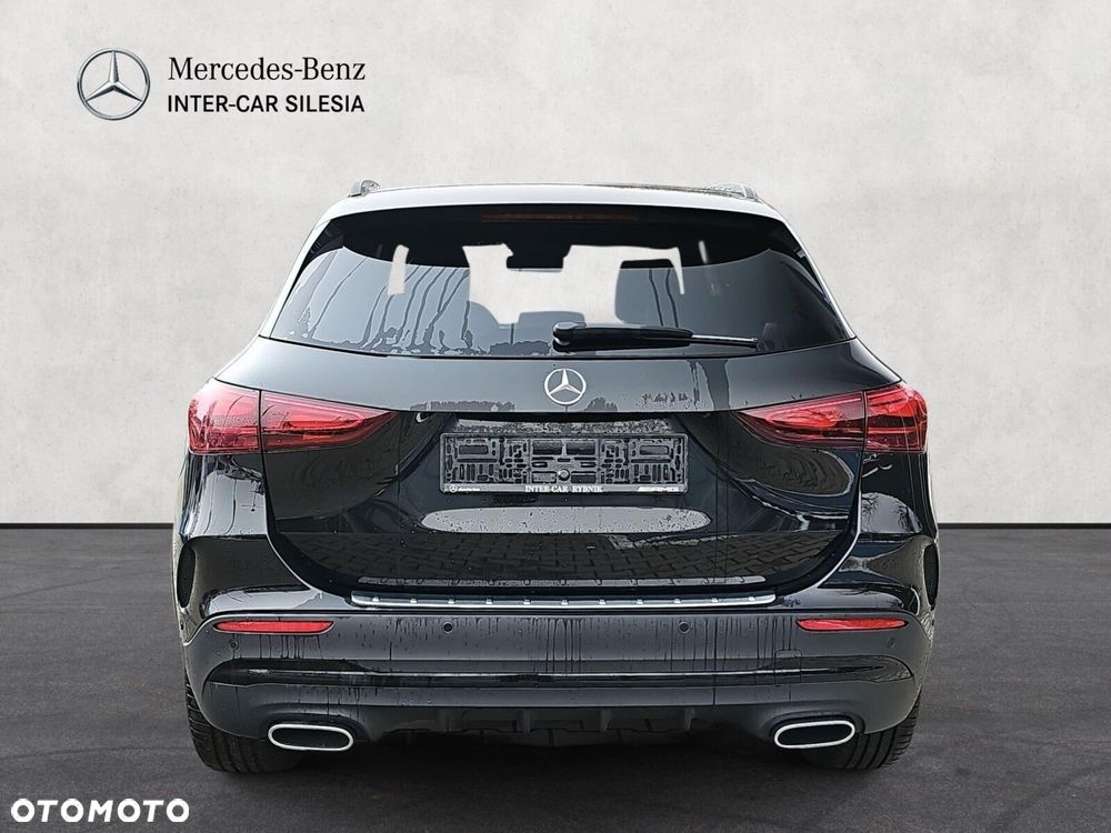 Mercedes-Benz GLA - 6