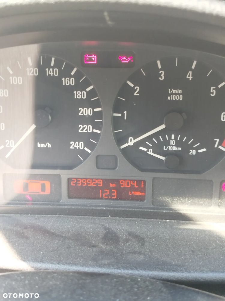 BMW Seria 3 316i - 8