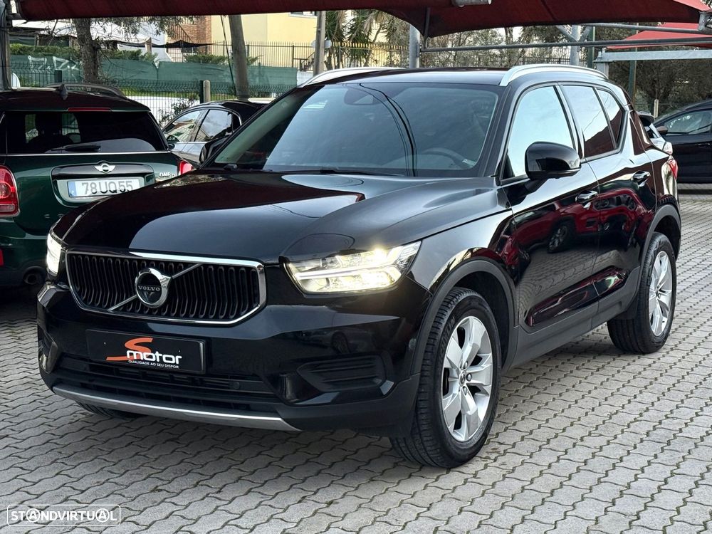 Volvo XC 40 1.5 T2 Momentum Plus - 1