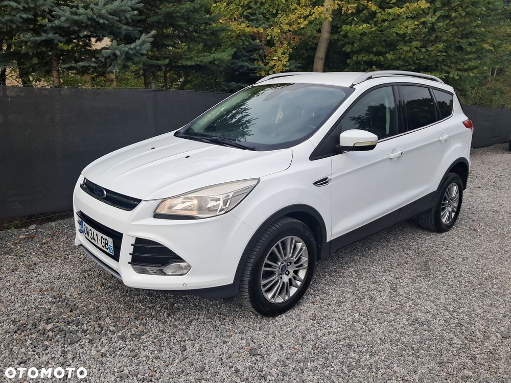 Ford Kuga 2.0 TDCi 2x4 Titanium - 4