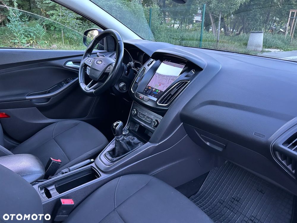 Ford Focus 1.6 Trend - 6
