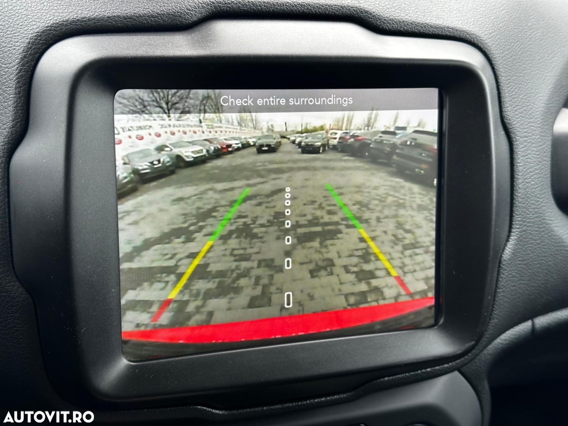 Jeep Renegade - 16