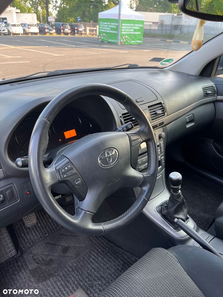 Toyota Avensis 2.0 D-4D Sol - 34