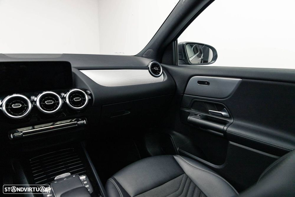 Mercedes-Benz GLA 250 e 8G-DCT Progressive - 18