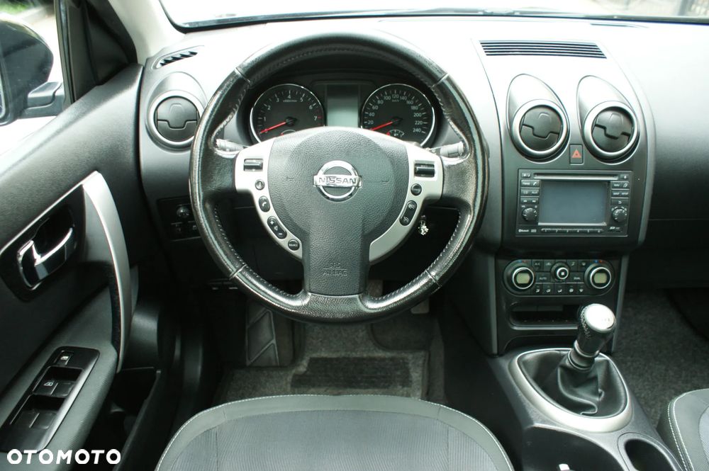 Nissan Qashqai+2 - 4