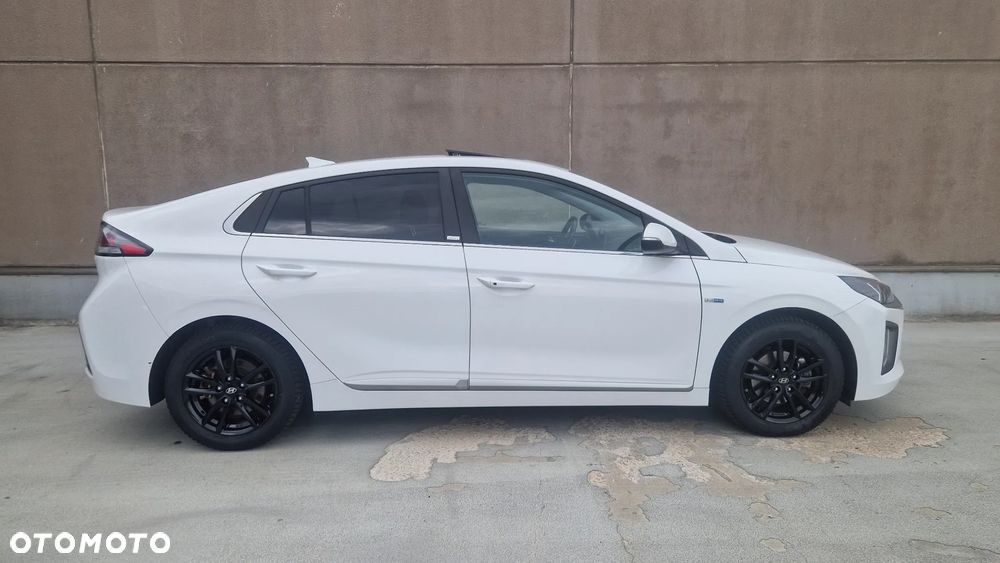 Hyundai IONIQ hybrid Platinum - 3