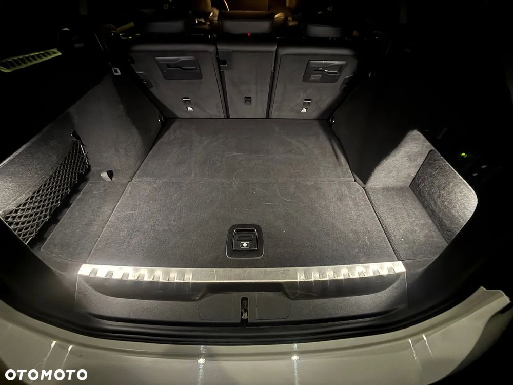 BMW Seria 3 330e xDrive M Sport sport - 26