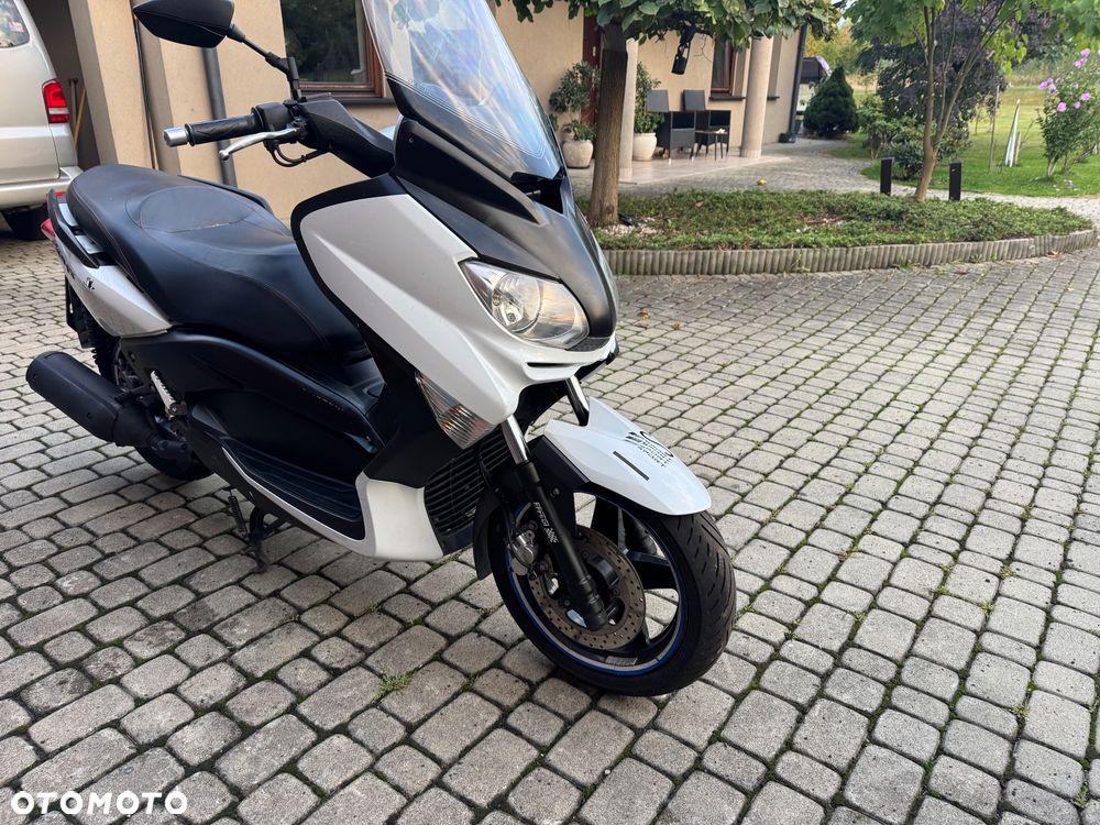 Yamaha X-max - 7