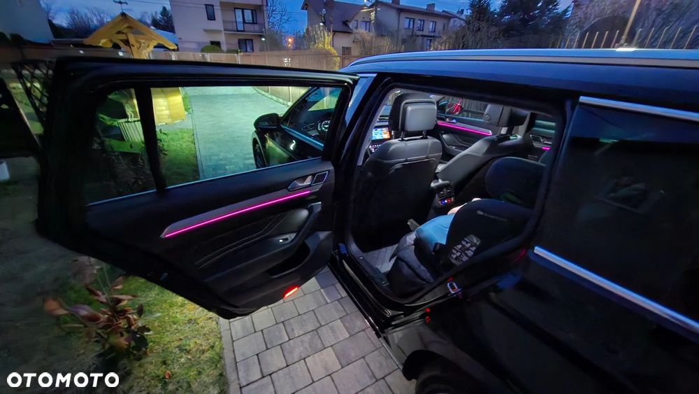 Volkswagen Passat 2.0 TDI SCR DSG Elegance - 22