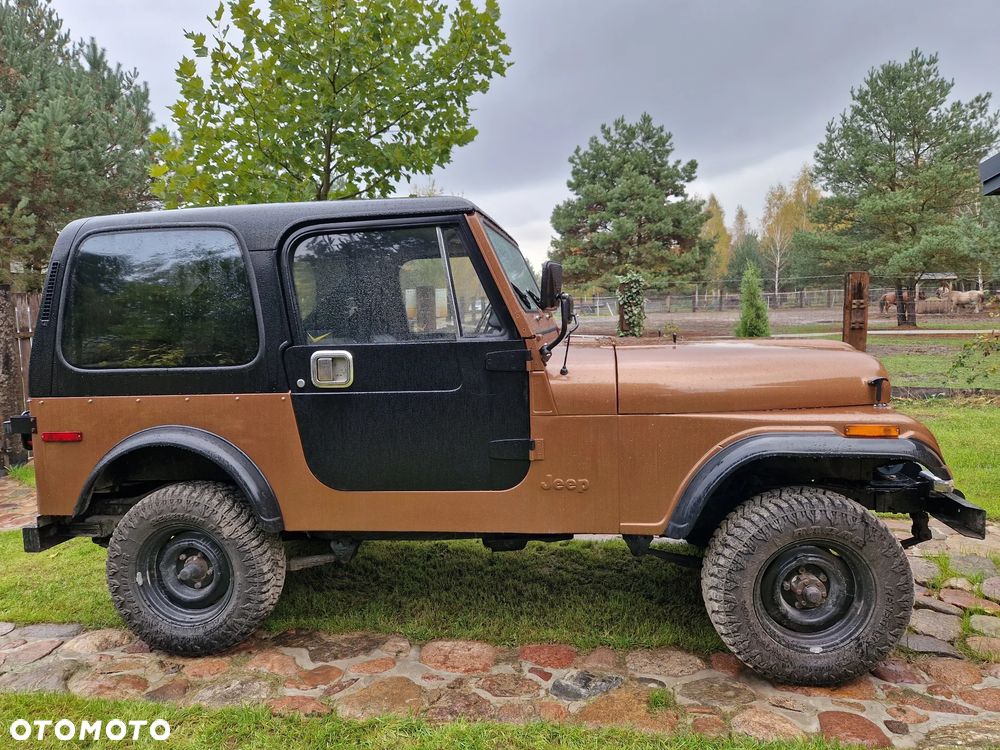 Jeep CJ - 8
