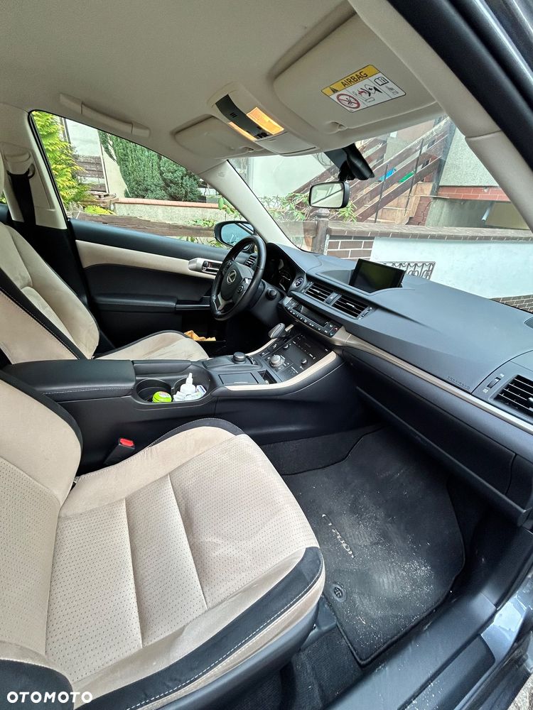 Lexus CT 200h Elegance - 2