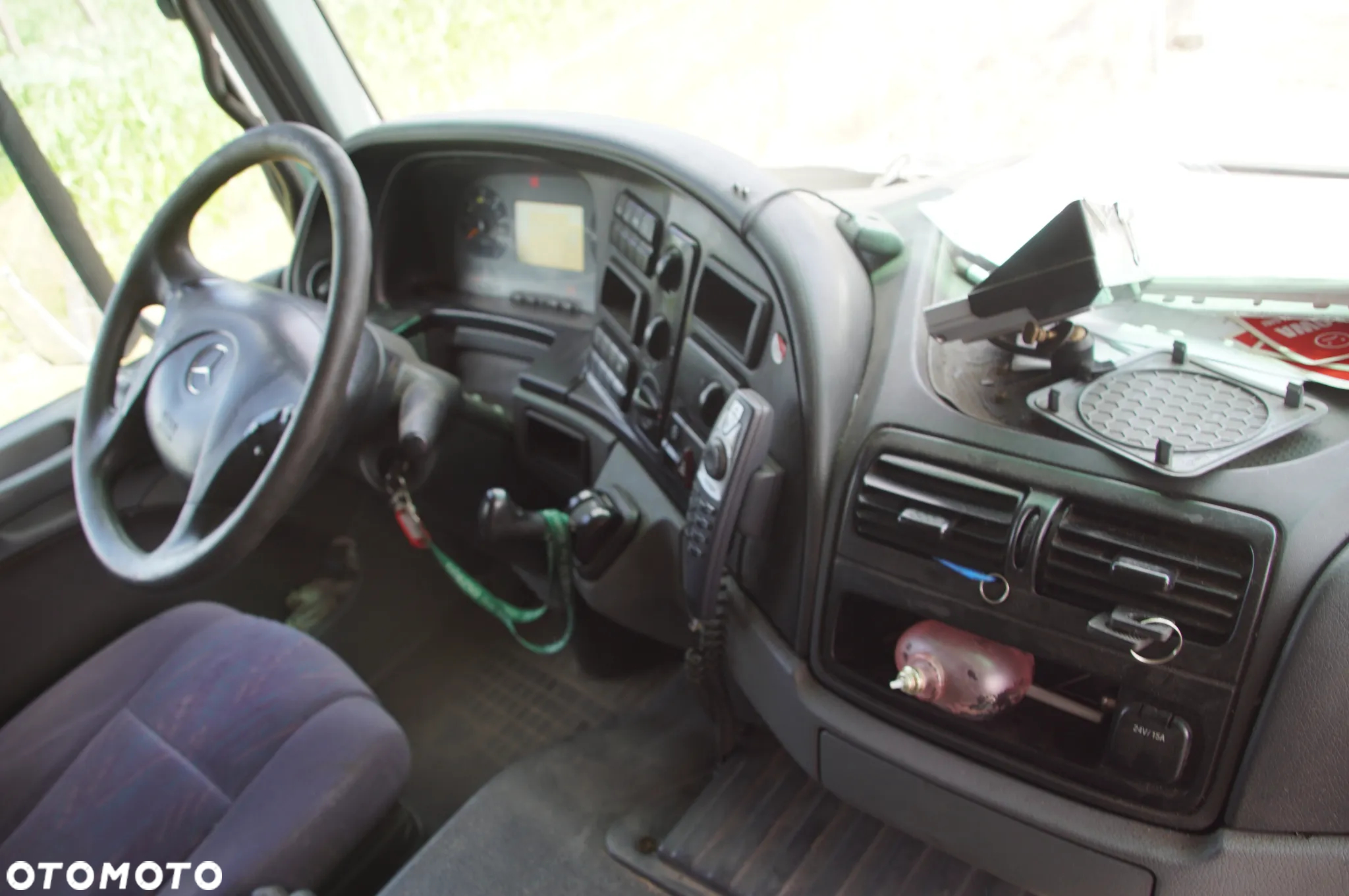 Auto na części - Mercedes Actros 2532 MP2 12.0 OM501LA OM 501 LA410 KM G211-16 2005R Lusterko Lampa Koło Szyba Atrapa Skrzynia Silnik Most Komputer Licznik Drzwi Moduł Grill Sterownik Lampa Zderzak Kabina - 10
