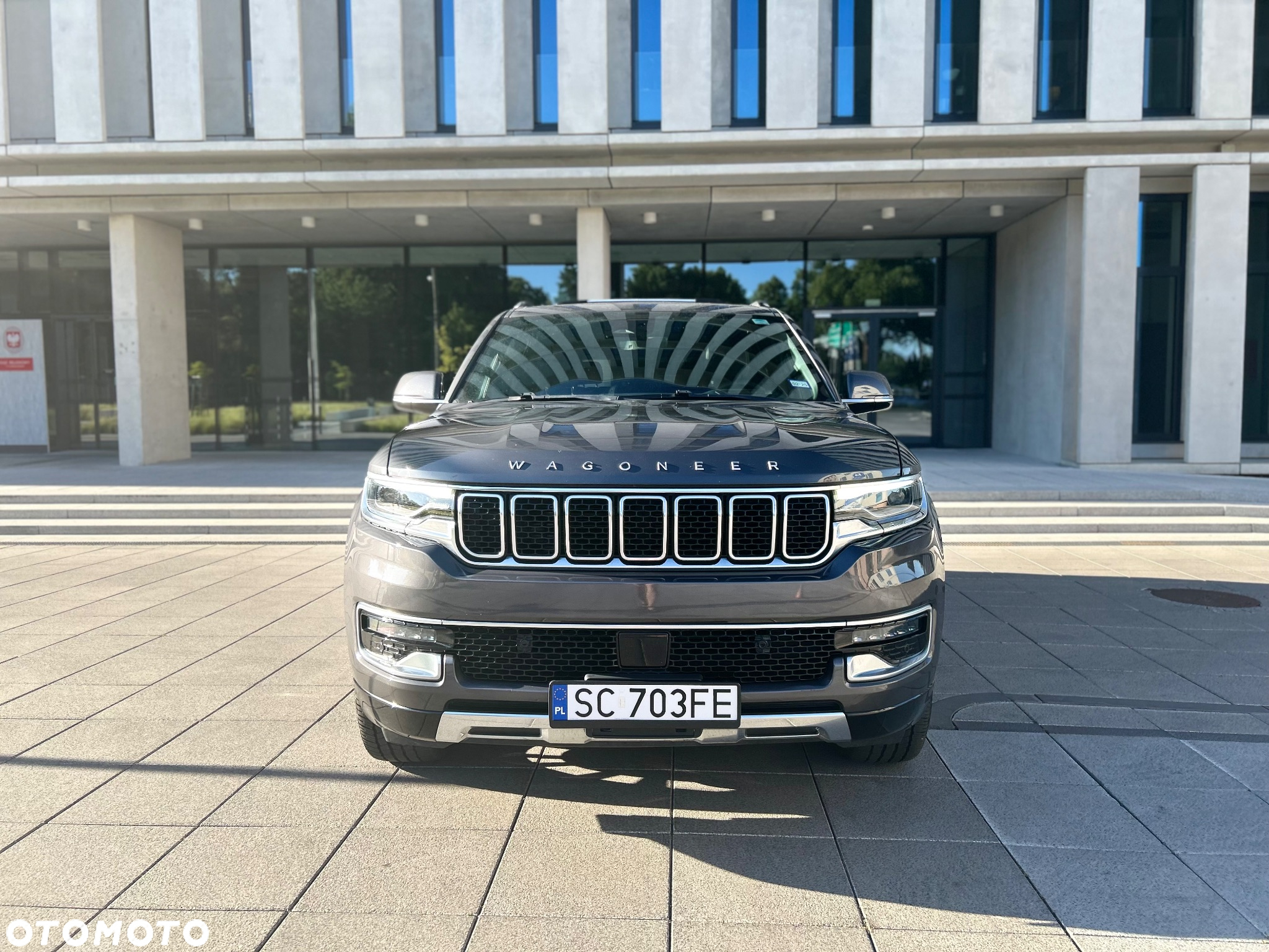 Jeep Wagoneer