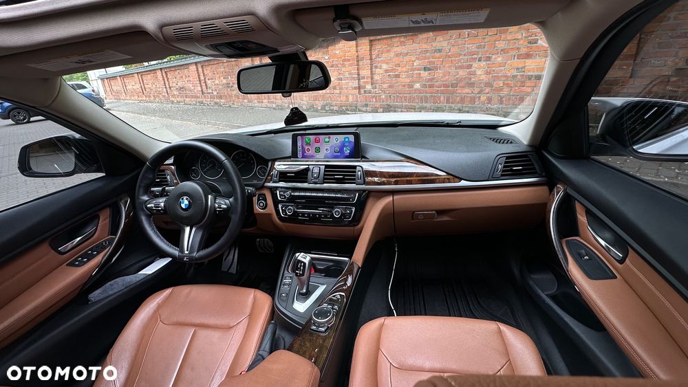 BMW Seria 3 328i Luxury Line - 24