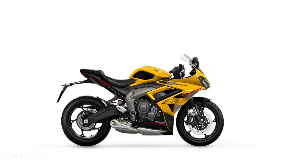 Triumph Daytona - 24