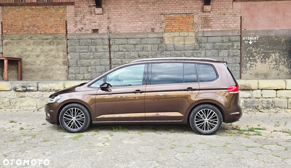 Volkswagen Touran 2.0 TDI BMT Comfortline - 4