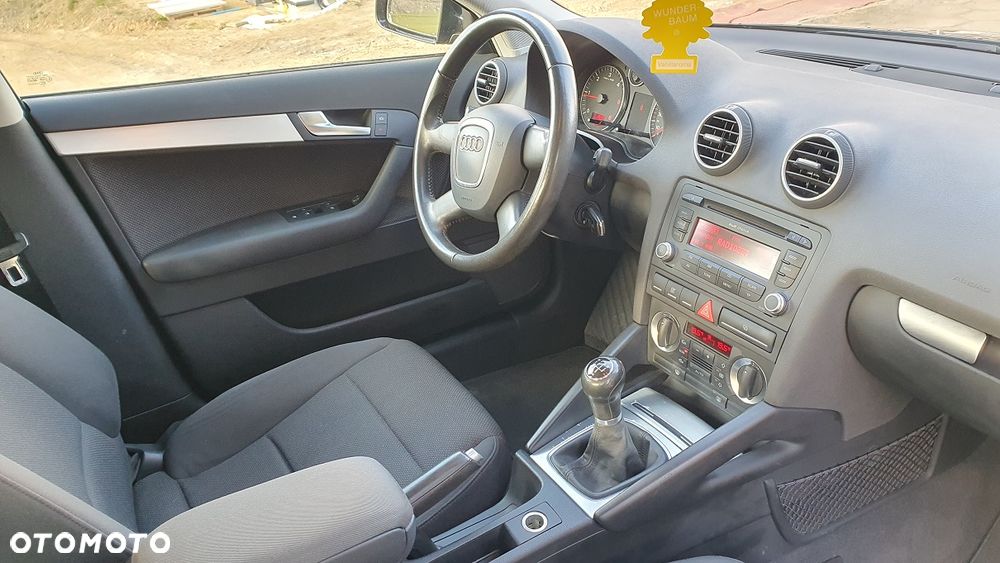 Audi A3 Sportback 1.9 TDI Ambiente - 13