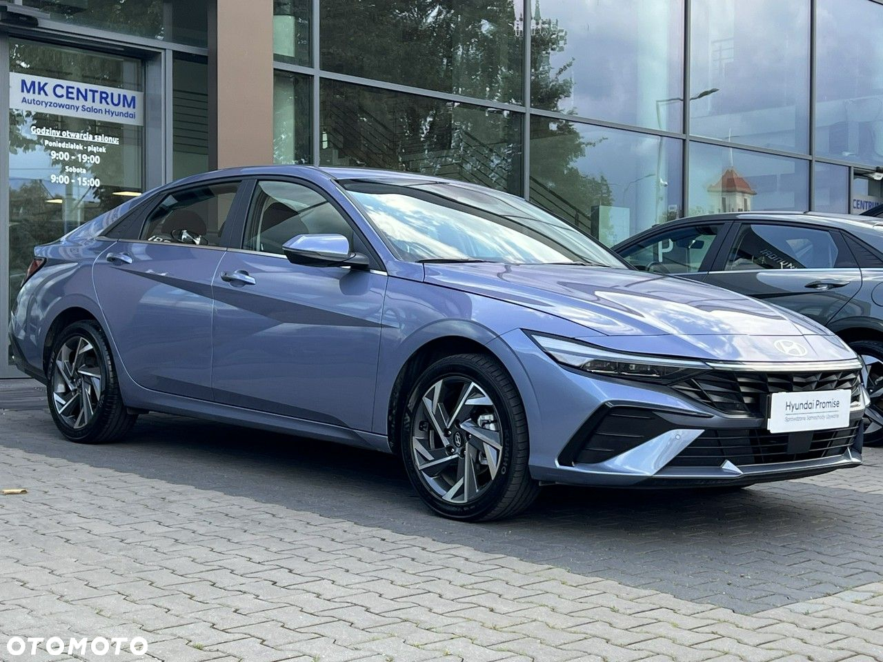 Hyundai Elantra - 4